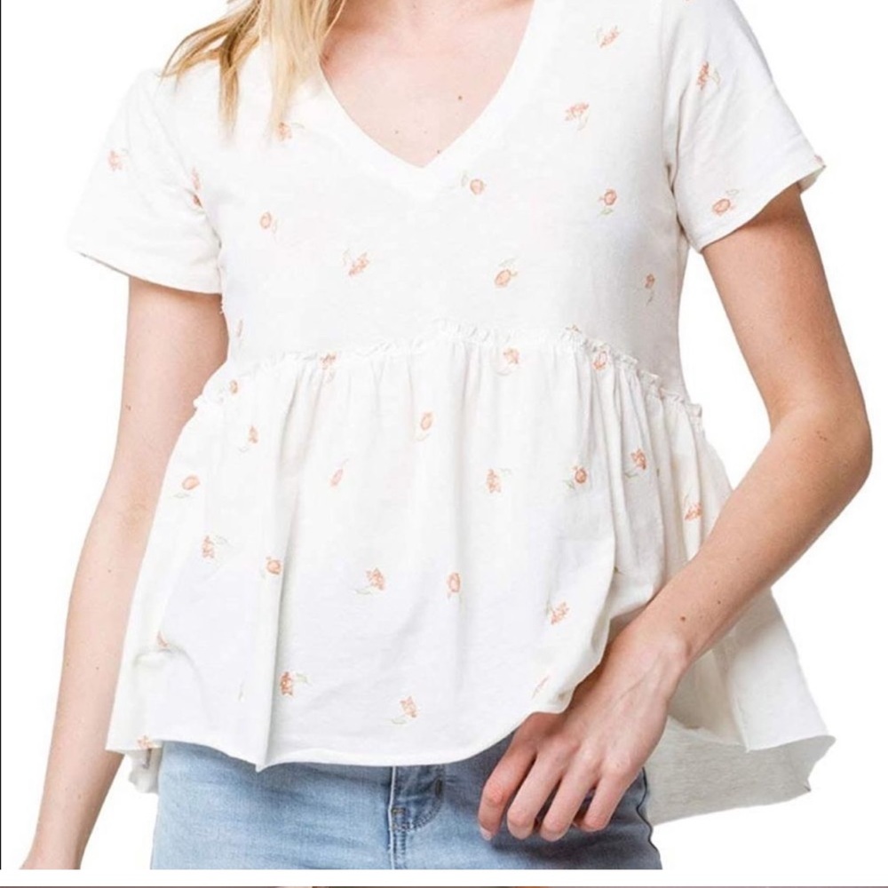 NWT Coco + Jaimeson babydoll tee shirt small white with tan embroidery